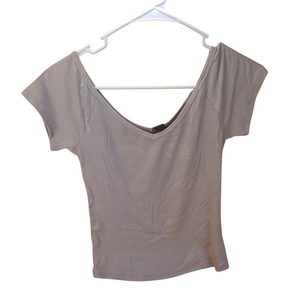 Wild Fable Womens Ribbed V-Neck Short Sleeve T-Shirt‎ Nickle Grey Size Small NWT